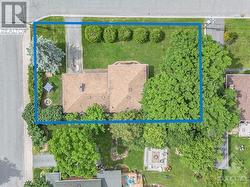 BEAUTIFUL CORNER LOT - 