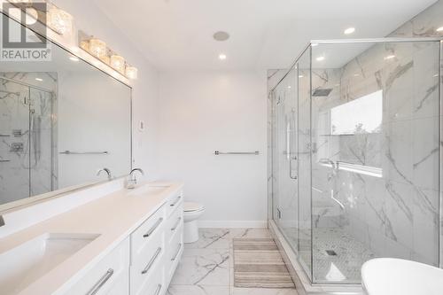 106 Lower Road, Outer Cove, NL - Indoor Photo Showing Bathroom