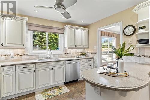 11, 13, 19 C Lane, Collingwood, ON - Indoor Photo Showing Kitchen