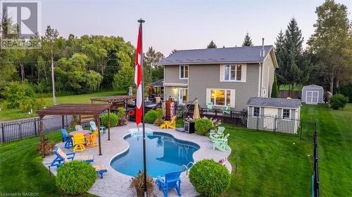 11, 13, 19 C Lane, Collingwood, ON - Outdoor With In Ground Pool