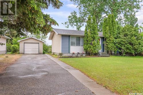 1013 Normandy Drive, Moose Jaw, SK - Outdoor