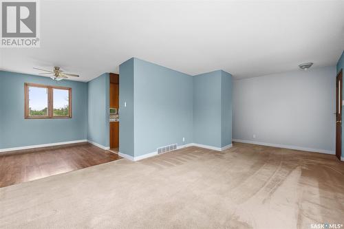 1013 Normandy Drive, Moose Jaw, SK - Indoor Photo Showing Other Room