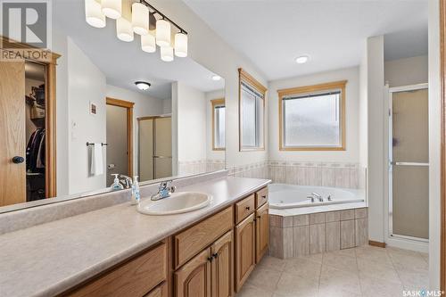 139 Pezer Crescent, Saskatoon, SK - Indoor Photo Showing Bathroom