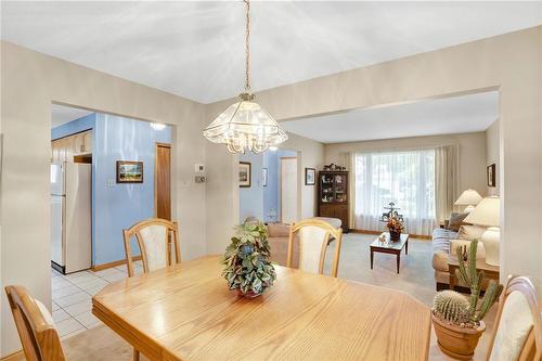 134 Merrilee Crescent, Hamilton, ON - Indoor Photo Showing Dining Room