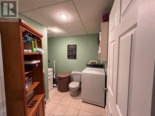 2120 Lesperance Avenue, Tecumseh, ON - Indoor Photo Showing Laundry Room