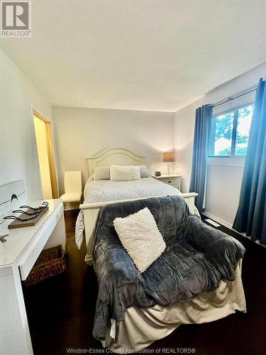 2120 Lesperance Avenue, Tecumseh, ON - Indoor Photo Showing Bedroom