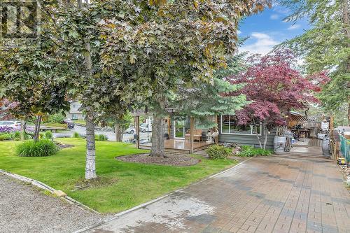 504 Stanley Crescent, Kelowna, BC - Outdoor