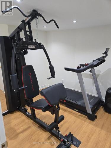 82 Cozens Drive, Richmond Hill, ON - Indoor Photo Showing Gym Room
