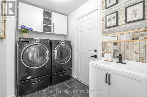 1301 Hunter Street, Innisfil, ON - Indoor Photo Showing Laundry Room