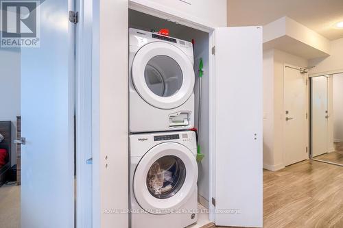 1517 - 4055 Parkside Village, Mississauga, ON - Indoor Photo Showing Laundry Room