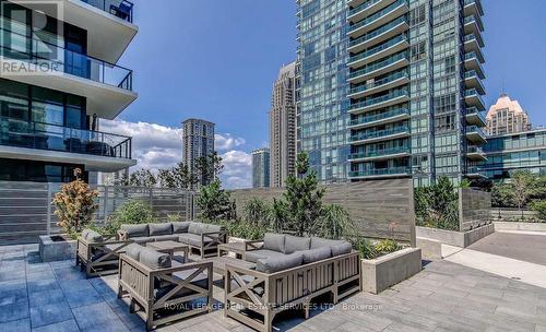 1517 - 4055 Parkside Village, Mississauga, ON - Outdoor With Facade