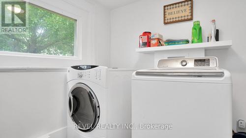 33 Yale Street, London, ON - Indoor Photo Showing Laundry Room