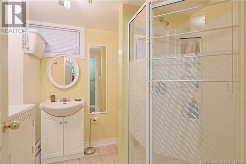 40 Matthews Court, Fredericton, NB - Indoor Photo Showing Bathroom