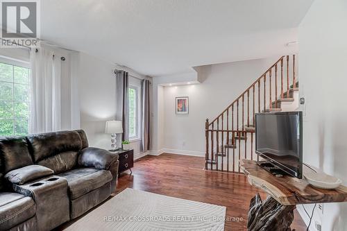 78 - 1850 Kingston Road, Pickering, ON - Indoor Photo Showing Living Room