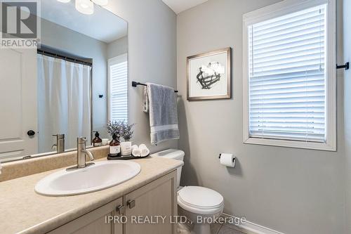 82 Brentcliff Drive, Brampton, ON - Indoor Photo Showing Bathroom
