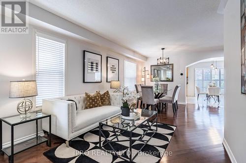 82 Brentcliff Drive, Brampton, ON - Indoor Photo Showing Living Room