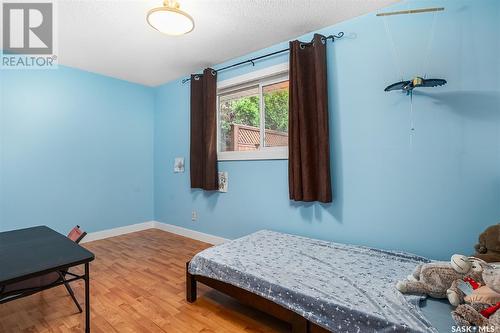 134 Witney Avenue S, Saskatoon, SK - Indoor Photo Showing Bedroom