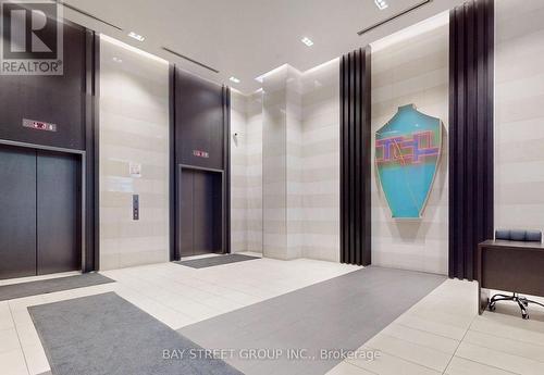 611 - 18 Maitland Terrace N, Toronto, ON - Indoor Photo Showing Bathroom