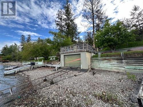 725 Lakeview  Road, Invermere, BC - Outdoor