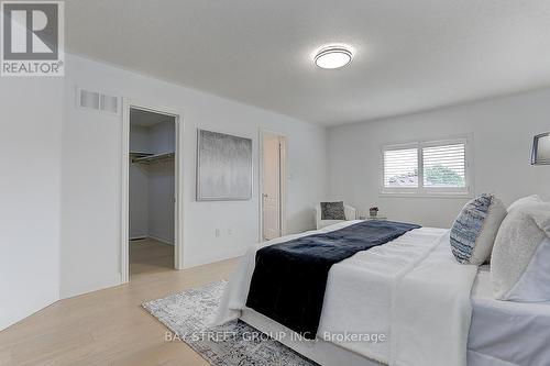 73 Sunridge Street, Richmond Hill, ON - Indoor Photo Showing Bedroom