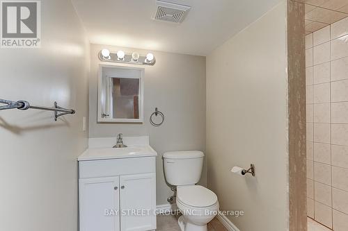 73 Sunridge Street, Richmond Hill, ON - Indoor Photo Showing Bathroom