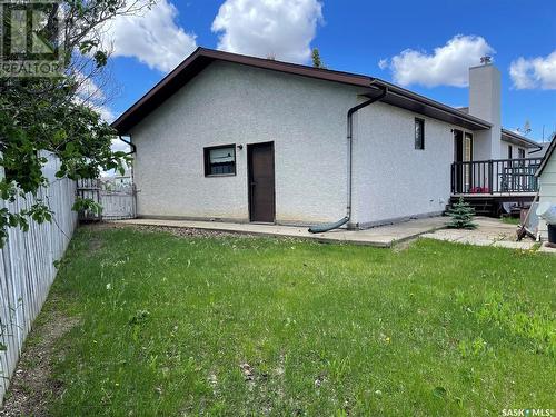 2 Shaw Place, Assiniboia, SK - Outdoor