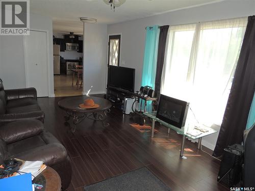 801 King Street, Estevan, SK - Indoor Photo Showing Living Room