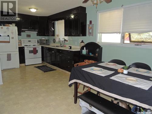 801 King Street, Estevan, SK - Indoor Photo Showing Kitchen With Double Sink