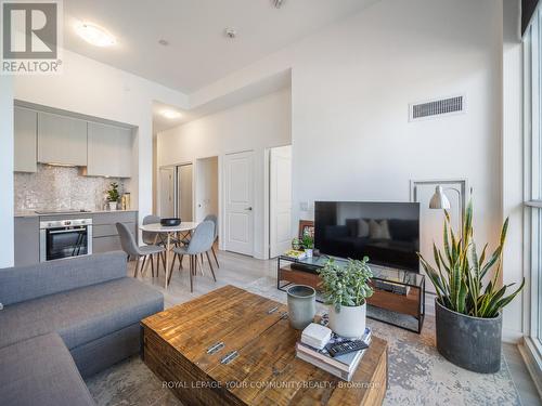 516 - 120 Parliament Street, Toronto (Moss Park), ON - Indoor Photo Showing Living Room