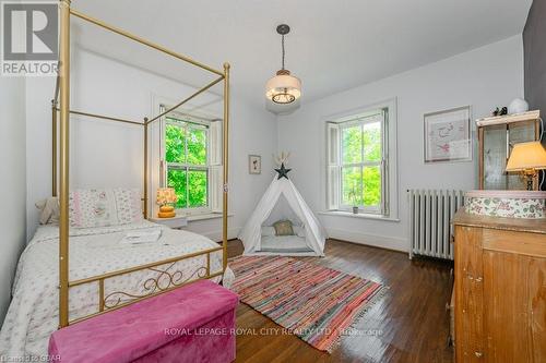 134 Dublin Street N, Guelph (Exhibition Park), ON - Indoor Photo Showing Bedroom