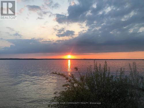 137 Lake Drive N, Georgina (Historic Lakeshore Communities), ON - Outdoor With Body Of Water With View