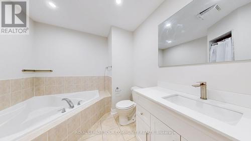 82 Goode Street, Richmond Hill, ON - Indoor Photo Showing Bathroom