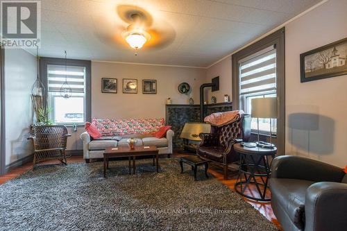 231 Mill Street, Stirling-Rawdon, ON - Indoor Photo Showing Living Room