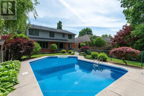 50 Longview Court, London, ON - Outdoor With In Ground Pool With Deck Patio Veranda With Backyard