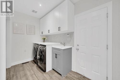 45 Woodgate Pines Drive, Vaughan, ON - Indoor Photo Showing Laundry Room