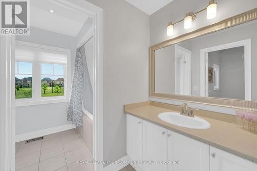 45 Woodgate Pines Drive, Vaughan, ON - Indoor Photo Showing Bathroom