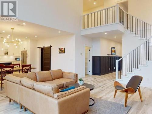 3545 Selkirk Ave, Powell River, BC - Indoor Photo Showing Living Room