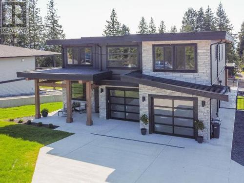 3545 Selkirk Ave, Powell River, BC - Outdoor