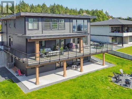 3545 Selkirk Ave, Powell River, BC - Outdoor