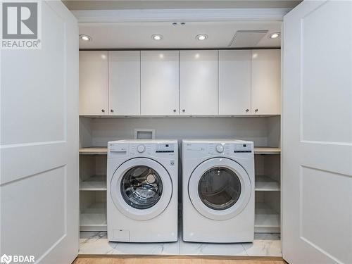 1300 Mississauga Valley Boulevard Unit# 309, Mississauga, ON - Indoor Photo Showing Laundry Room