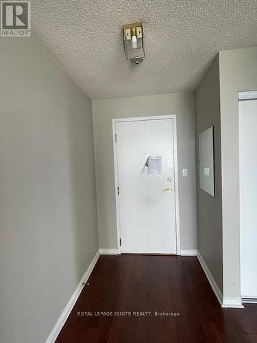 1104 - 135 Hillcrest Avenue, Mississauga, ON - Indoor Photo Showing Other Room