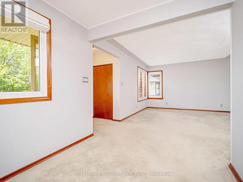 1733 Biscayne Drive, Cambridge, ON - Indoor Photo Showing Other Room