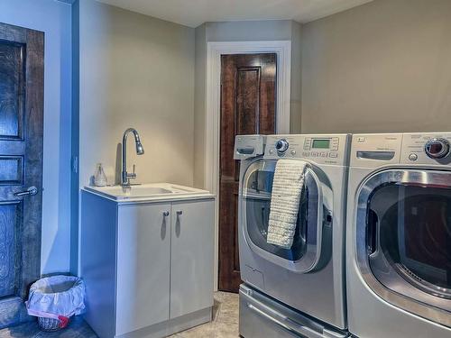 Salle de lavage - 74 Ch. Miller, La Minerve, QC - Indoor Photo Showing Laundry Room