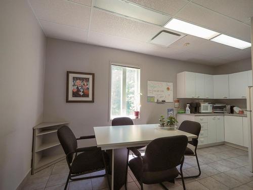 Bureau - 390 Rue Goulet, Saint-Stanislas, QC - Indoor Photo Showing Dining Room