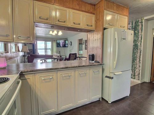 Kitchen - 1030 Ch. Ferron, Rouyn-Noranda, QC - Indoor Photo Showing Kitchen