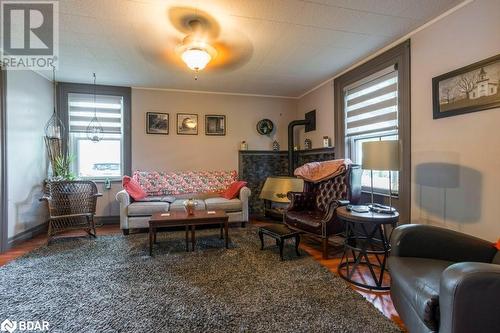 231 Mill Street, Stirling, ON - Indoor Photo Showing Living Room