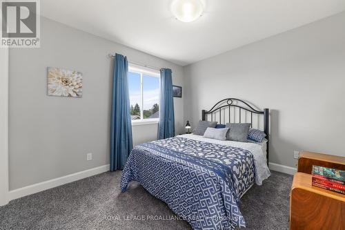 29 Dewal Place, Belleville, ON - Indoor Photo Showing Bedroom