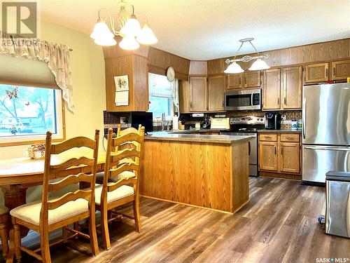 202 Gertrude Avenue, Canora, SK - Indoor Photo Showing Kitchen