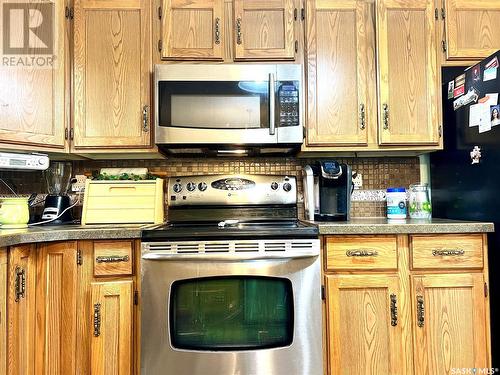 202 Gertrude Avenue, Canora, SK - Indoor Photo Showing Kitchen