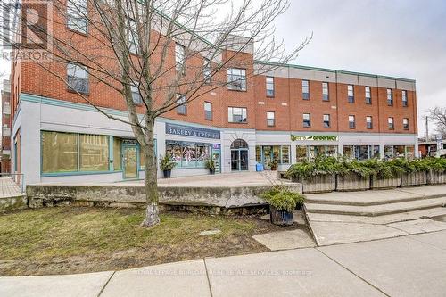 205 - 2 King Street W, Hamilton, ON - Outdoor